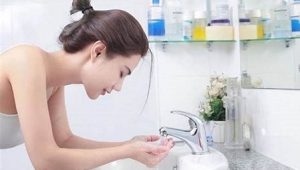 Cara Double Cleansing