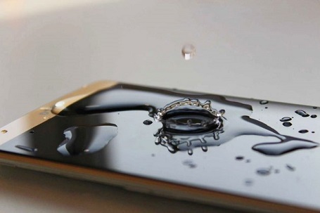 Cara Mengeluarkan Air dari Speaker Hp Samsung