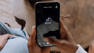 Cara Menghapus Video TikTok